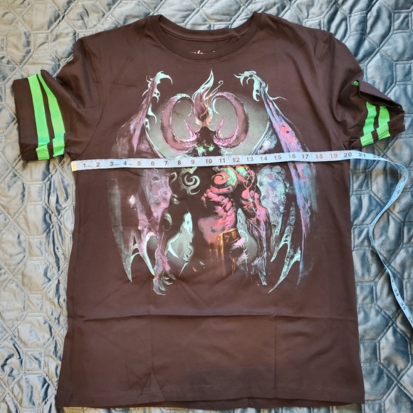 NWOT We Love Fine World of Warcraft Varsity Style Short Sleeve Shirt Large - Picture 5 of 5